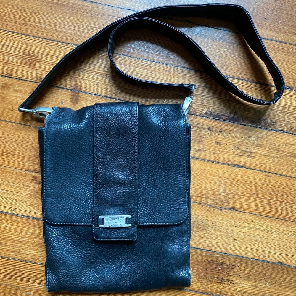 Keneth Cole Purse